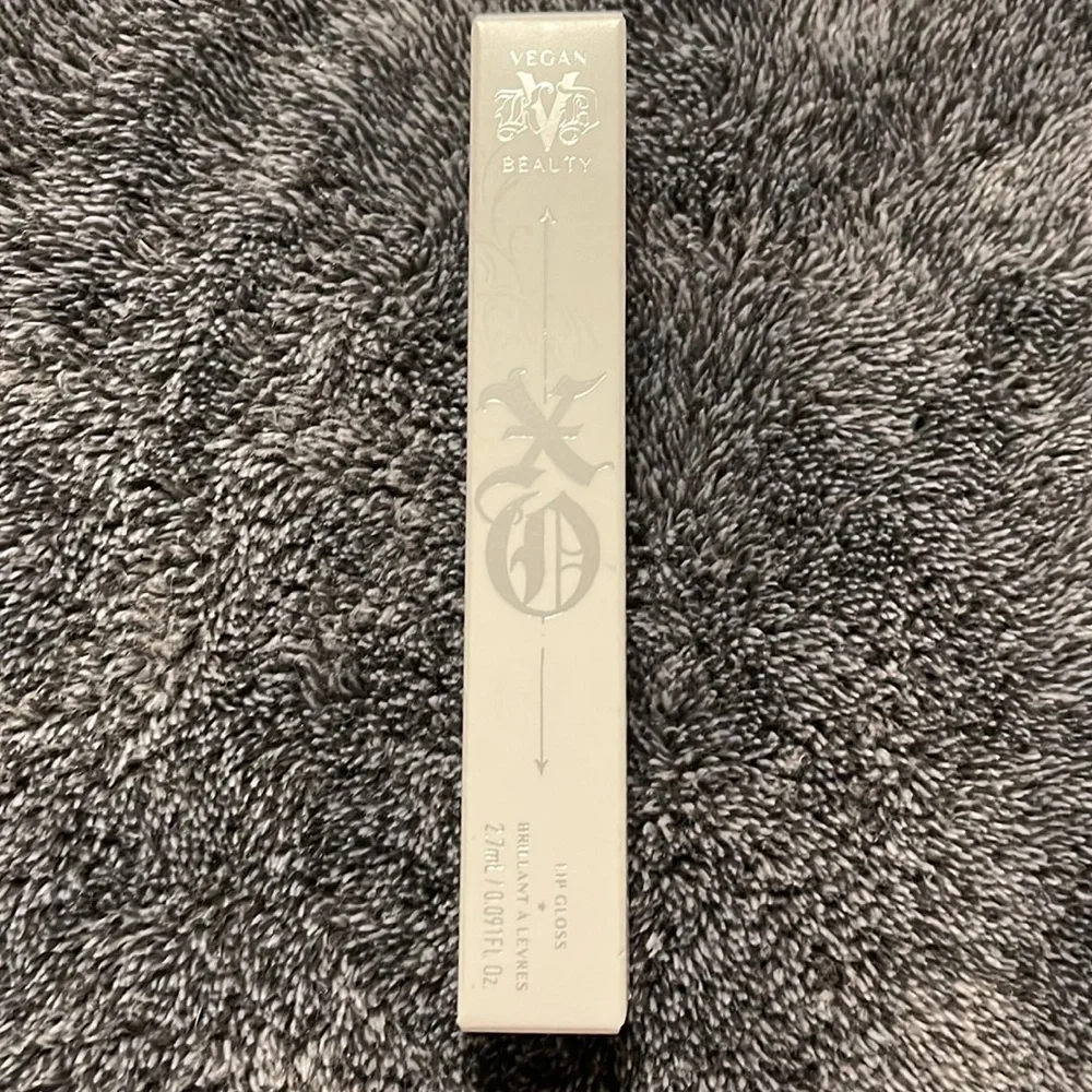 Kat Von D Camellia 10 XO Lipgloss